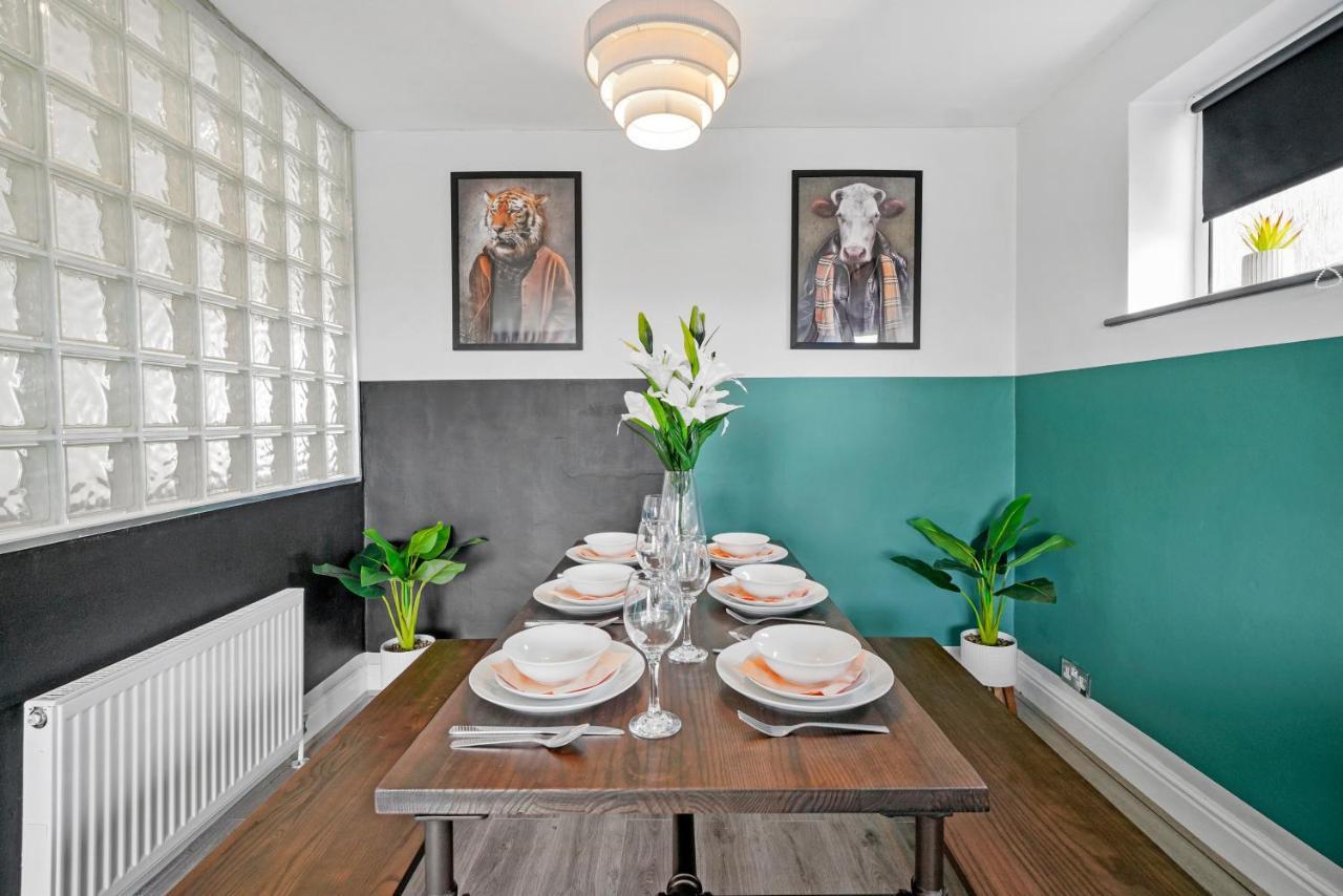 The Stylish Warwick Abode - Balcony - Garden Villa Leek Wootton ภายนอก รูปภาพ