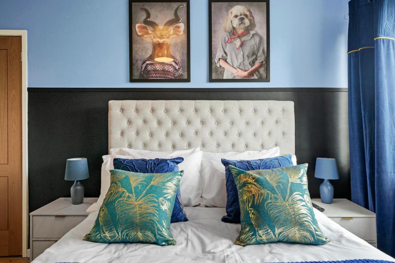 The Stylish Warwick Abode - Balcony - Garden Villa Leek Wootton ภายนอก รูปภาพ